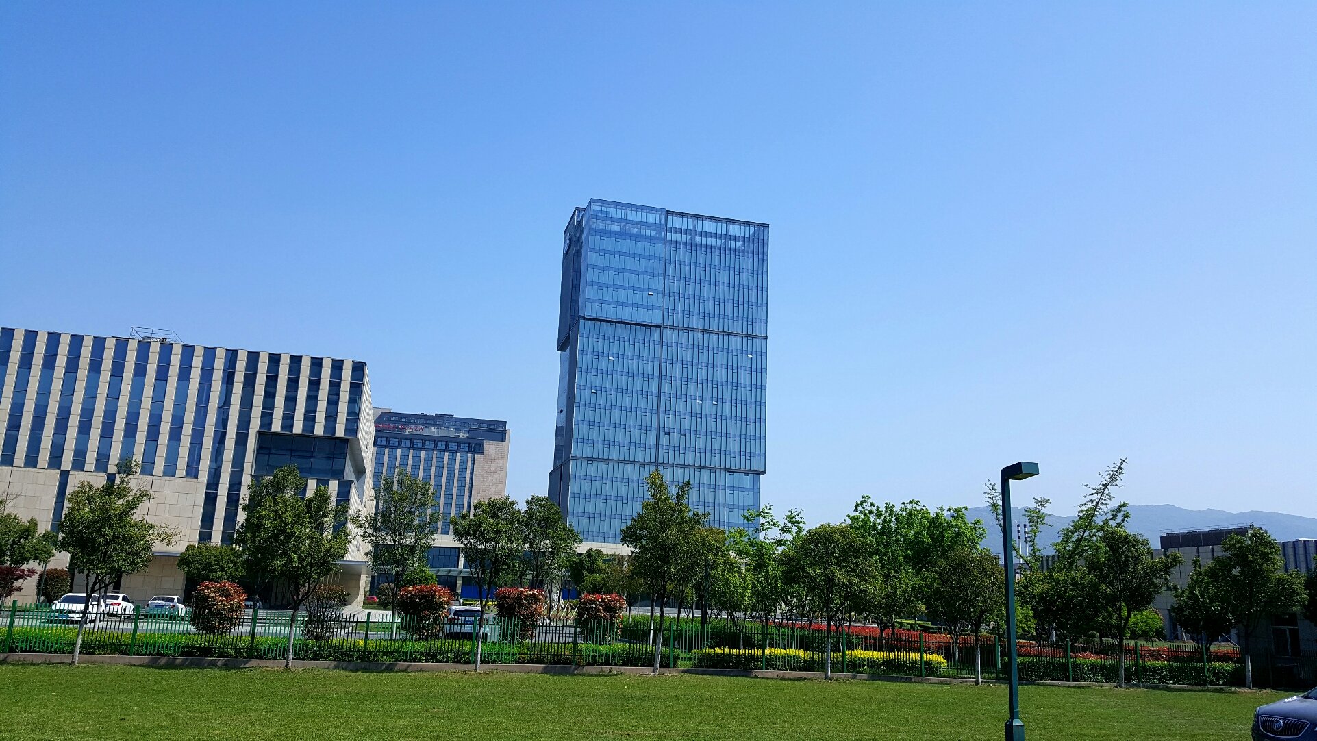 连云港市第一人民医院开发区院区,招聘护理人员30名(专科起报)
